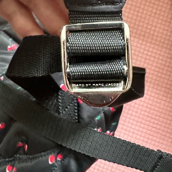 Marc Jacobs - Quilted Cherry Backpack/Book bag - Cherries. Great condition!! - Picture 6 of 13